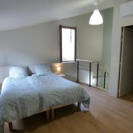 Appartamento Duplex Provençal , Vieux Hyères, Climatisation, Wi-fi Hyères