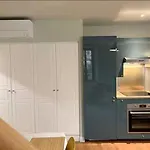 Duplex Provencal , Vieux Hyeres, Climatisation, Wi-fi Йер