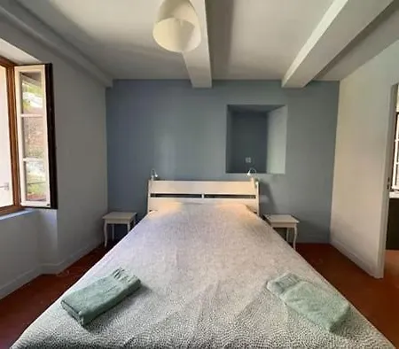 Duplex Provencal , Vieux Hyeres, Climatisation, Wi-fi شقة