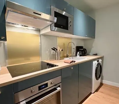 Duplex Provencal , Vieux Hyeres, Climatisation, Wi-fi شقة Hyères
