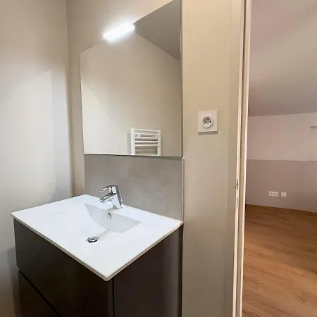 شقة Duplex Provencal , Vieux Hyeres, Climatisation, Wi-fi