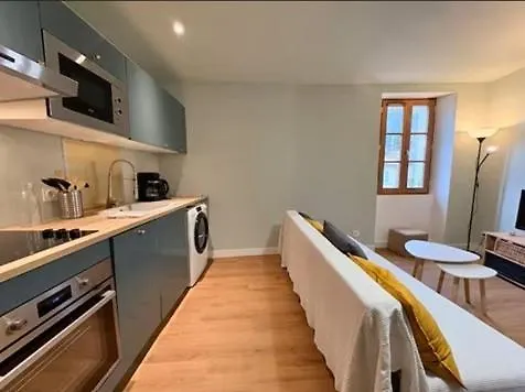 Apartment Duplex Provencal , Vieux Hyeres, Climatisation, Wi-fi *