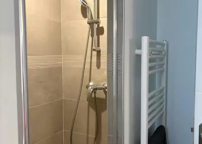 Duplex Provencal , Vieux Hyeres, Climatisation, Wi-fi Apartment Hyeres