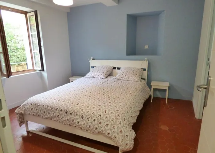 Duplex Provencal , Vieux Hyeres, Climatisation, Wi-fi *