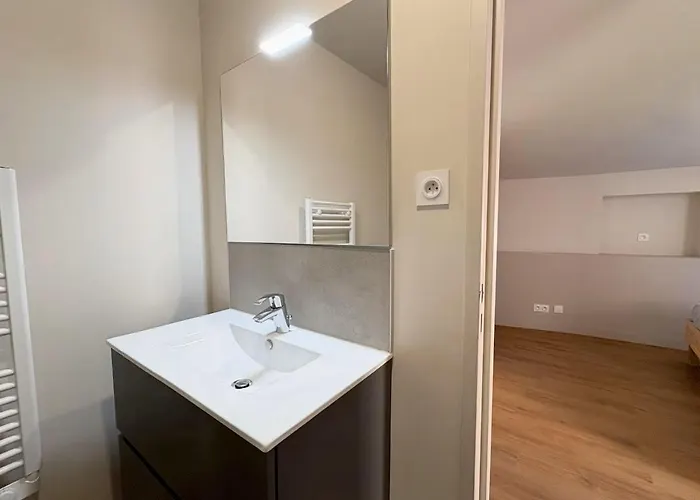 Apartment Duplex Provencal , Vieux Hyeres, Climatisation, Wi-fi